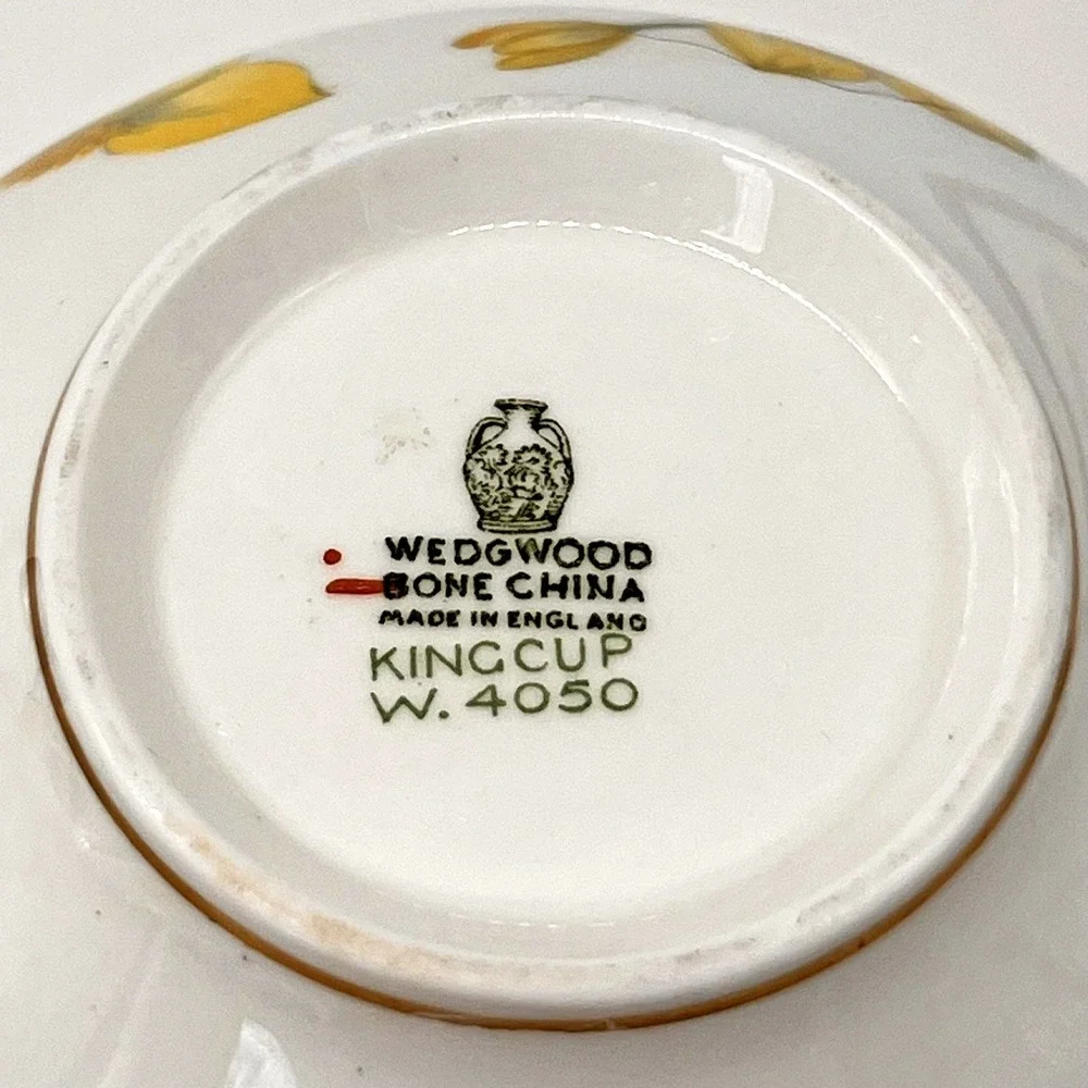 Wedgwood Bone China Kingcup Two Flat Cream Soup Bowls W.4050 Made In England - Picture 11 of 16